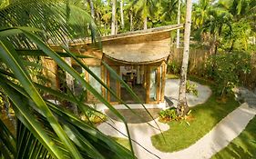 The Bamboo Houses - Tropical Garden & Empty Beach