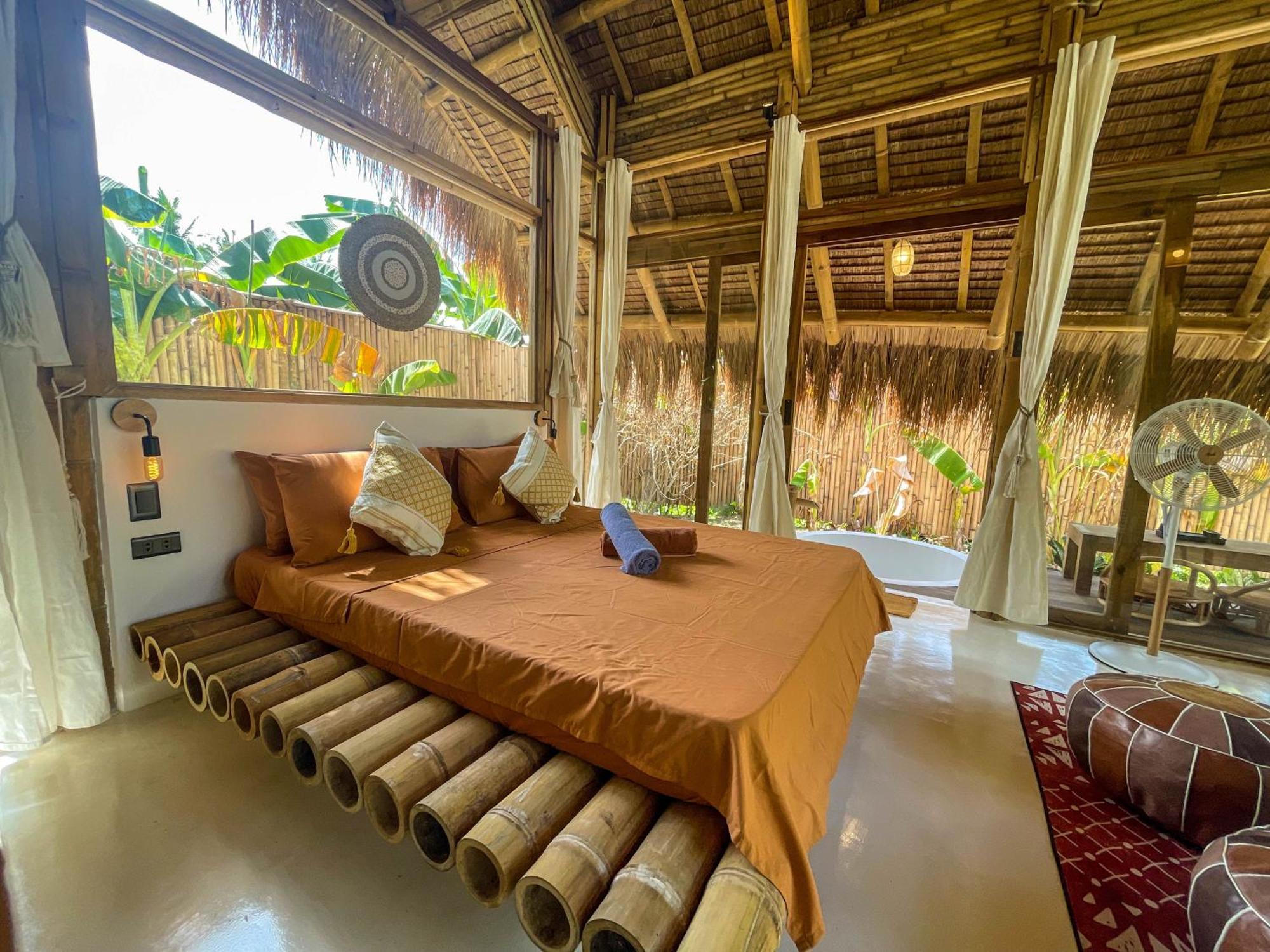 The Bamboo Houses - Tropical Garden & Empty Beach General Luna  Exterior foto