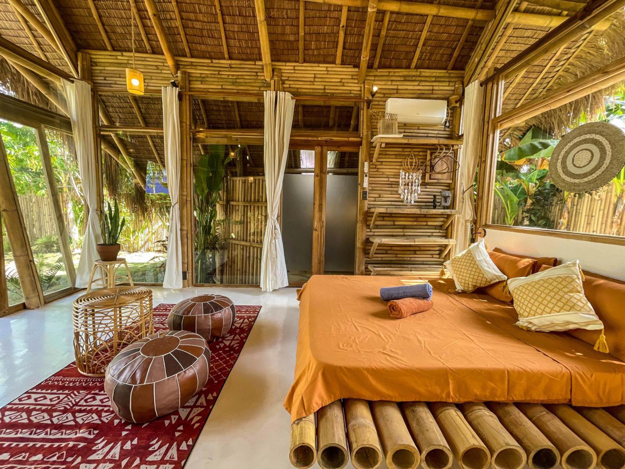 The Bamboo Houses - Tropical Garden & Empty Beach General Luna  Exterior foto