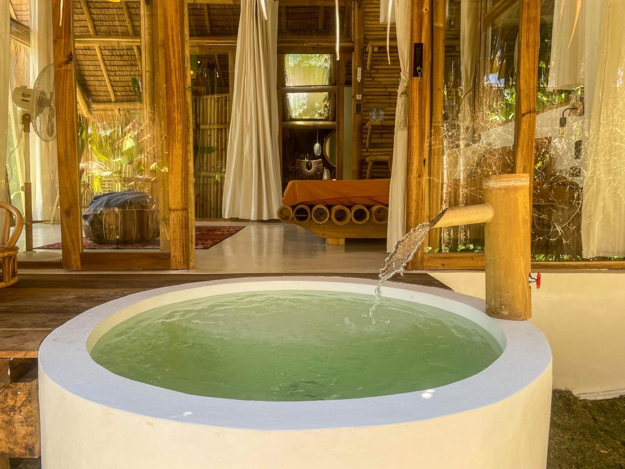 The Bamboo Houses - Tropical Garden & Empty Beach General Luna  Exterior foto
