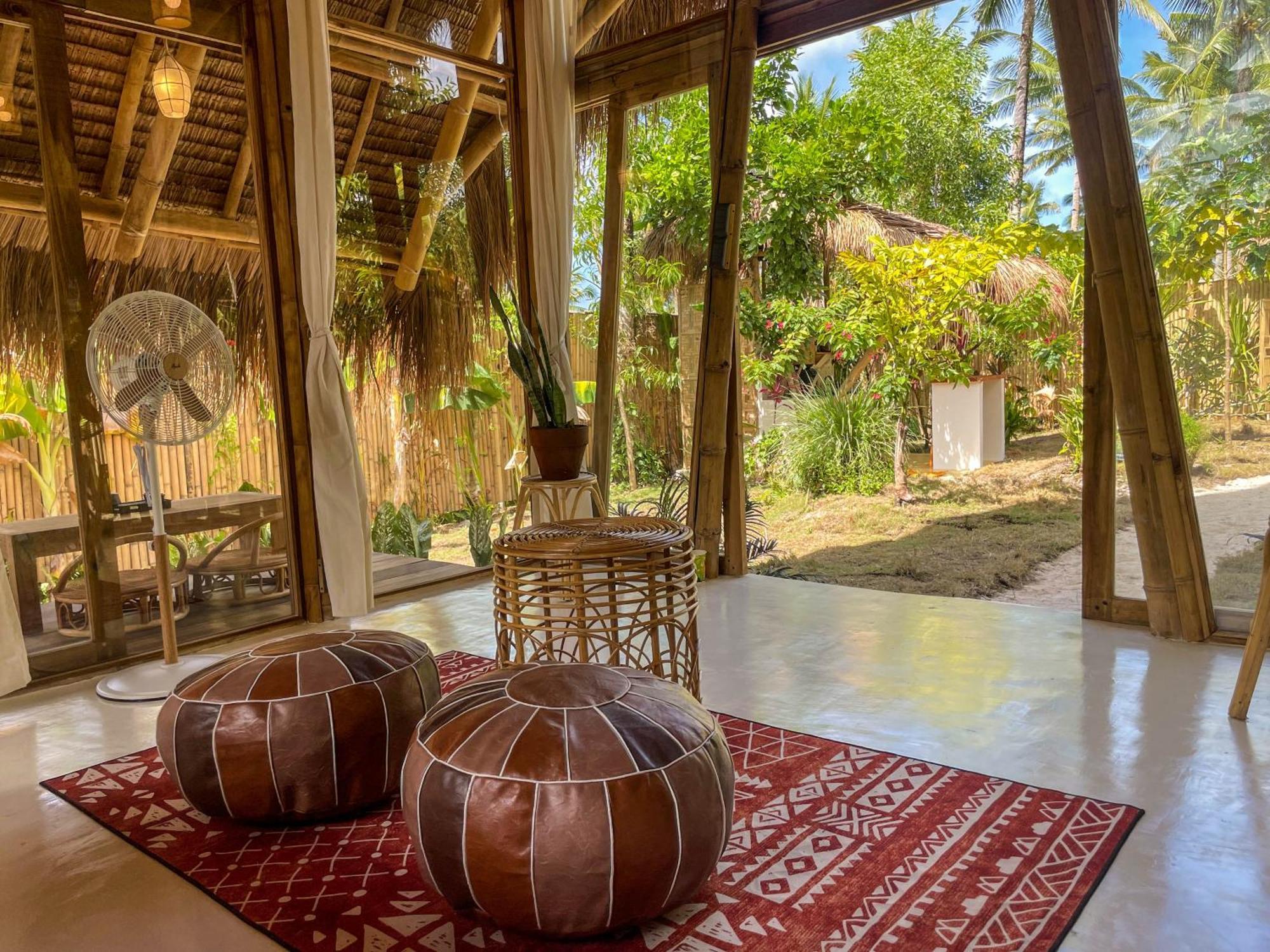 The Bamboo Houses - Tropical Garden & Empty Beach General Luna  Exterior foto