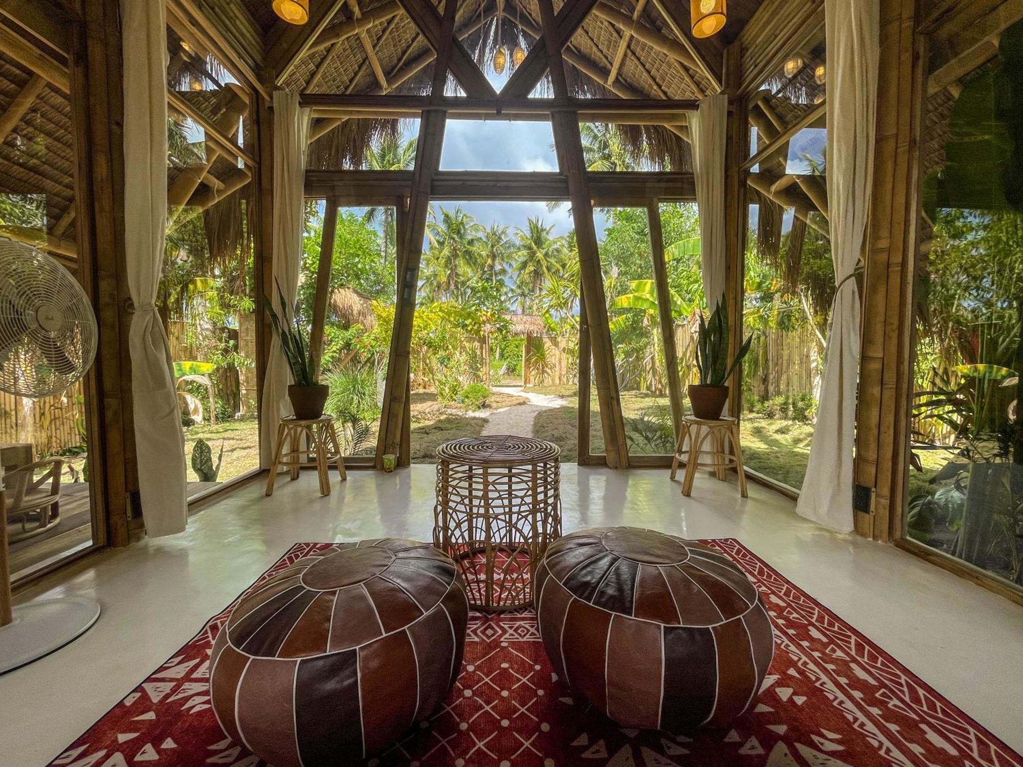 The Bamboo Houses - Tropical Garden & Empty Beach General Luna  Exterior foto
