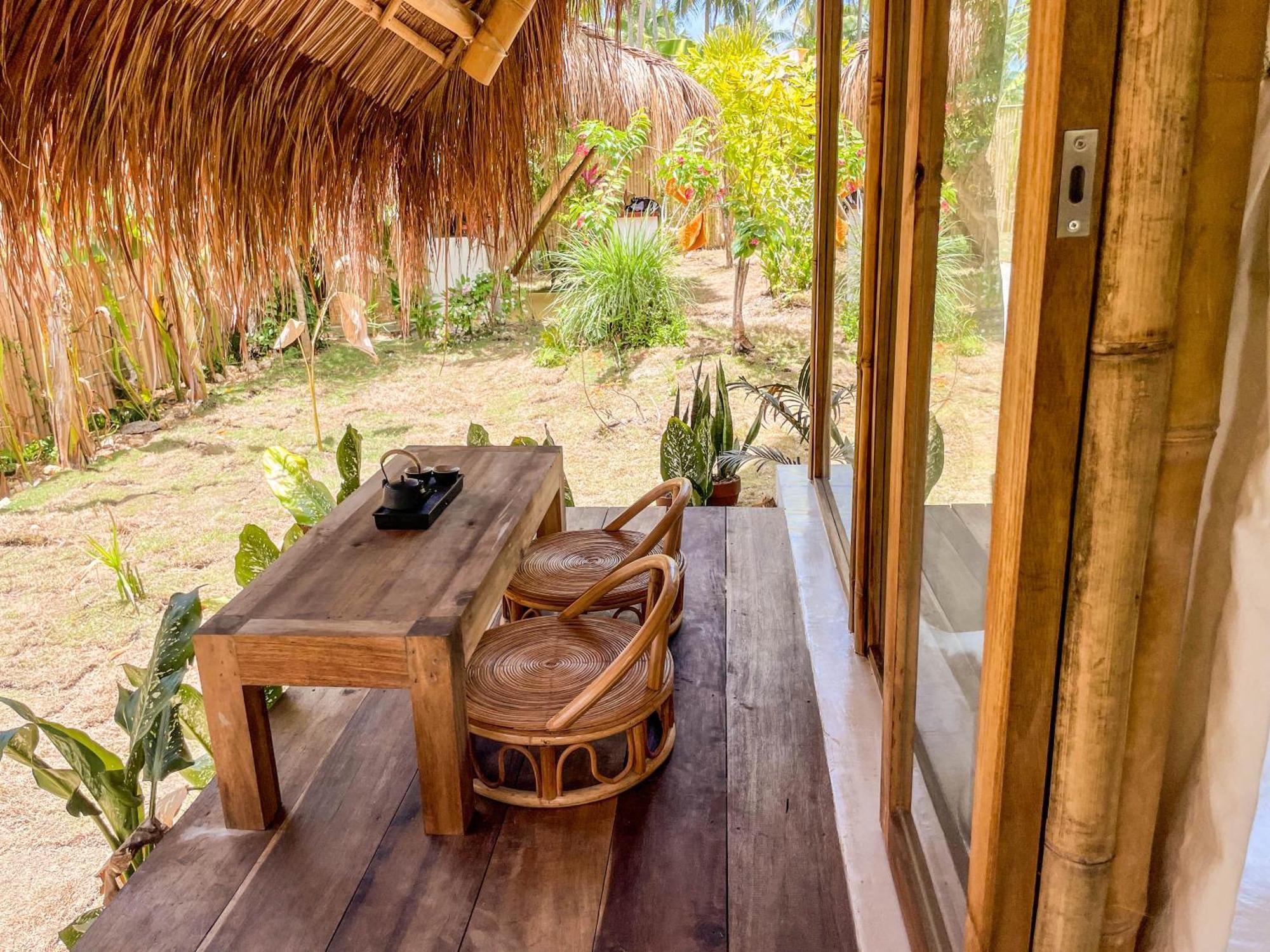 The Bamboo Houses - Tropical Garden & Empty Beach General Luna  Exterior foto
