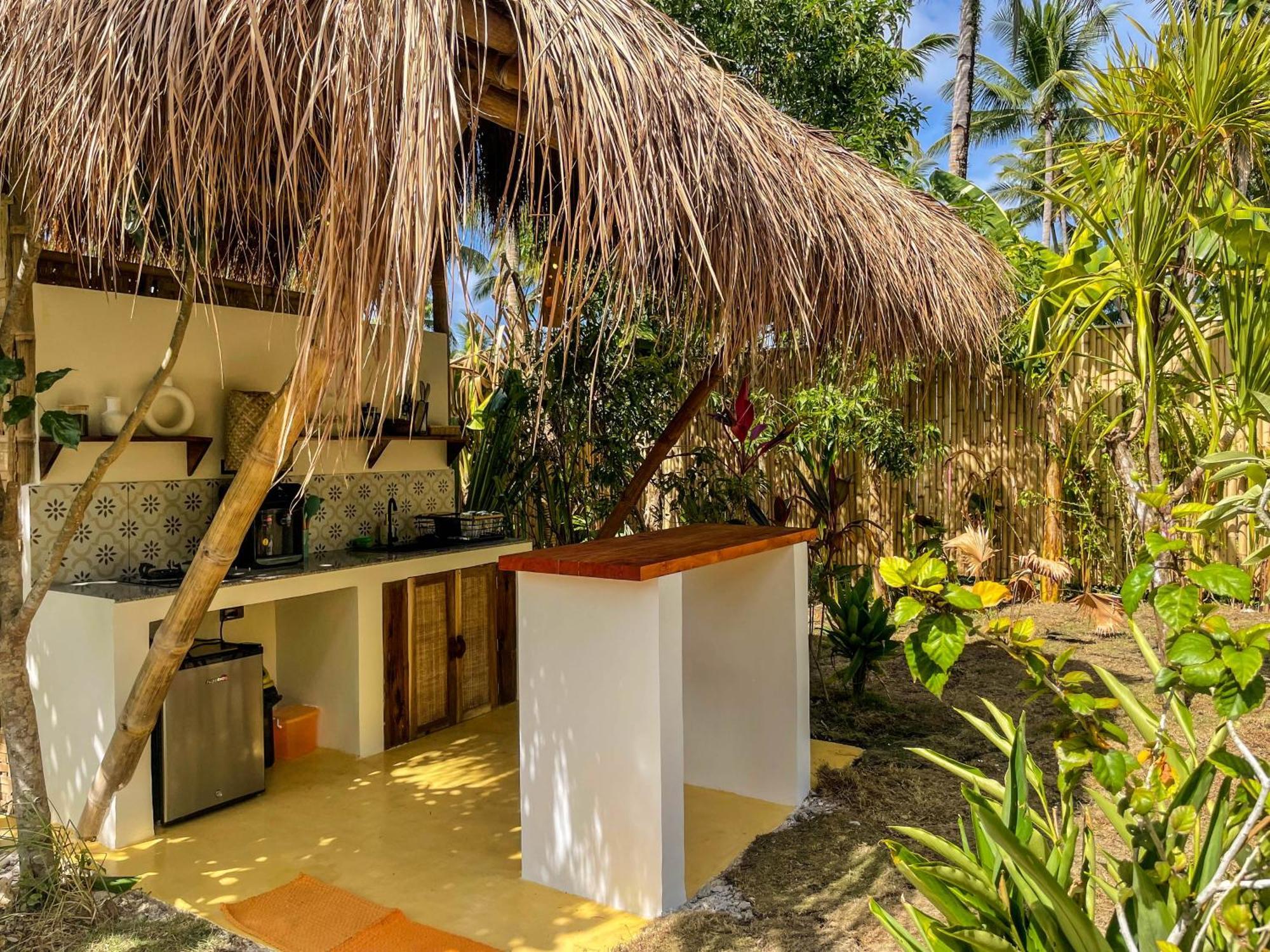 The Bamboo Houses - Tropical Garden & Empty Beach General Luna  Exterior foto